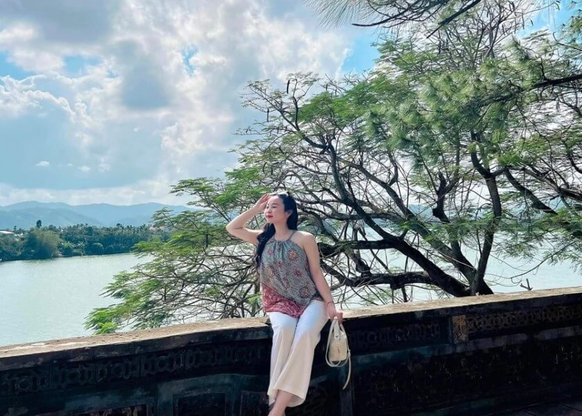 Thien Mu Pagoda Dress Code- Hue Top Tours