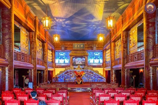 Duyet Thi Duong Royal Theater - Hue Top Tours