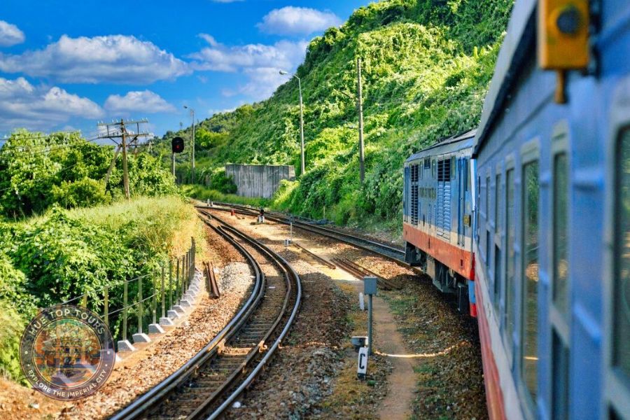 Hue To Da Nang Tourist Train - Hue Top Tours