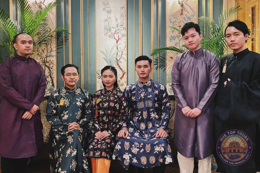 Nguyen Dynasty Clothes - Hue Top Tours