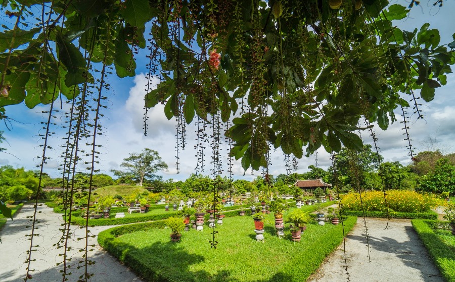Co Ha Royal Garden- Hue Top Tours