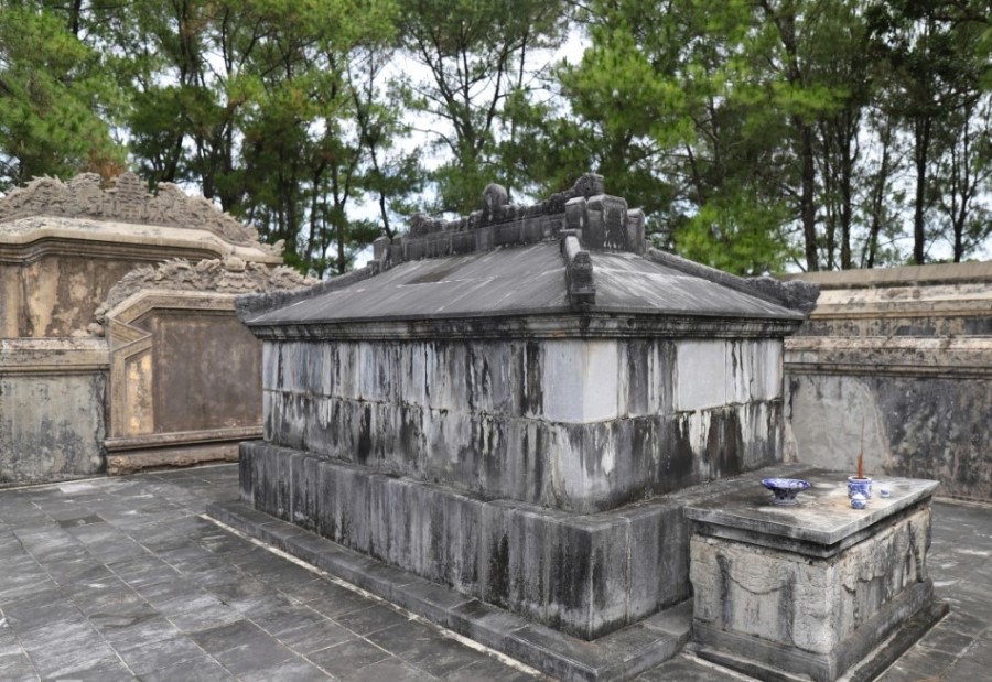 Dong Khanh Tomb- Hue Top Tours