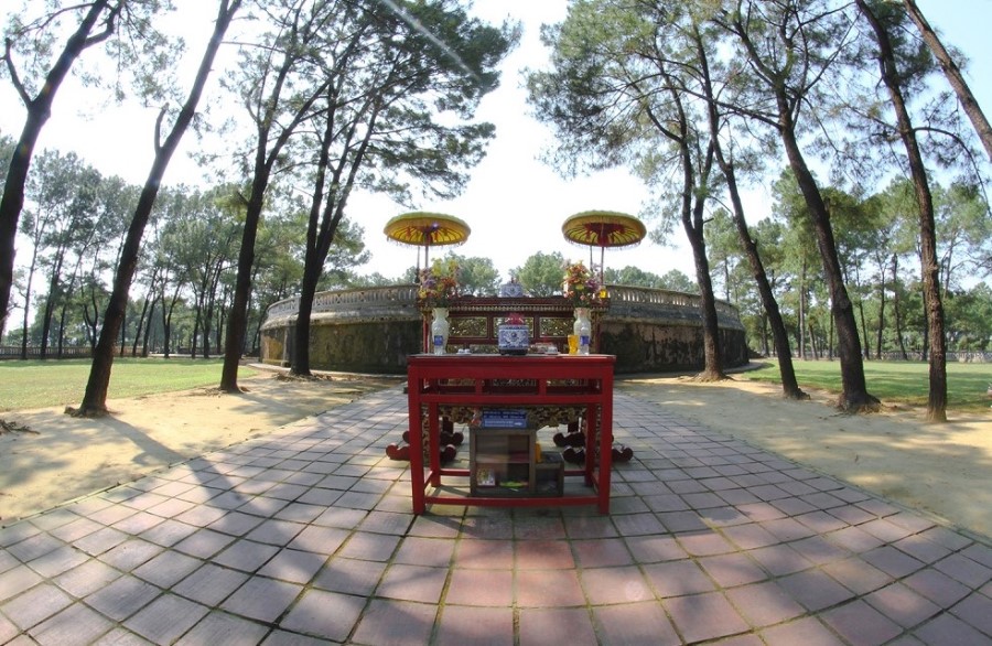 Nam Giao Esplanade- Hue Top Tours