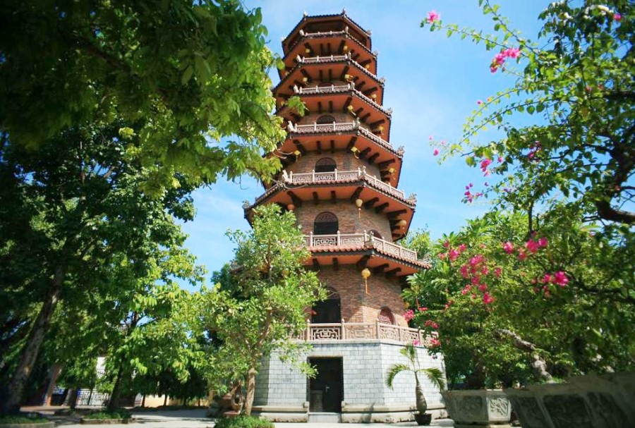 Tu Dam Pagoda- Hue Top Tours