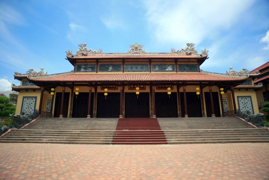 Tu Dam Pagoda- Hue Top Tours