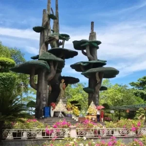 Hue To La Vang Holy Land Limousine - Hue Top Tours