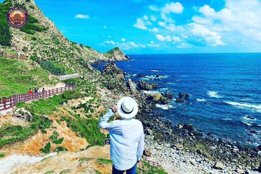 Private car Hue to Quy Nhon - Hue Top Tours